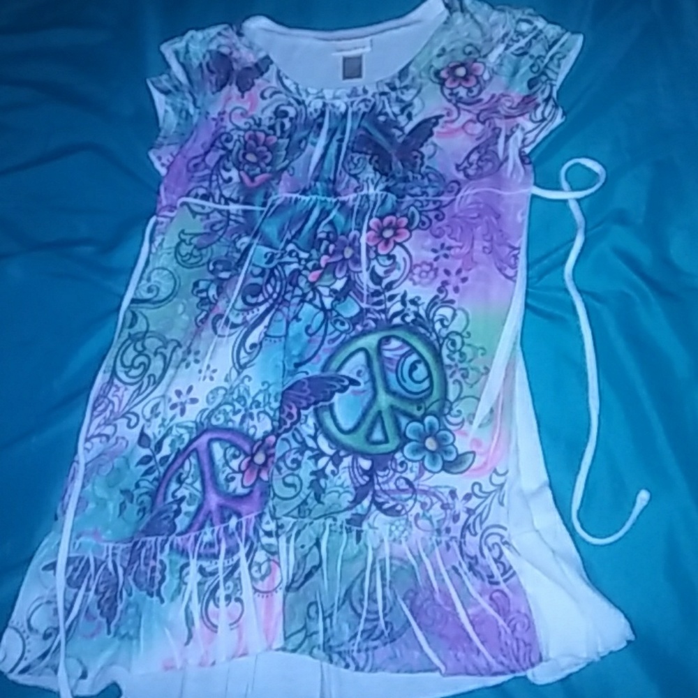 Colorful short sleeve shirt